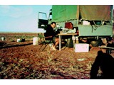 1970 : Carl McMasetr during Simpson Desert operations.