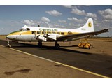 1976 : Alice Springs Connellan VH-CLX  de Havilland (Riley) D.H.114 Heron 2D.      
