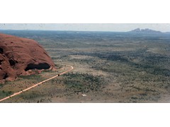 1975 : Around Surveyors General Corner, Giles and Uluru; Uluru to Olgas.